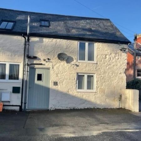 Villa Y Stabl 94A Denbigh Exterior foto